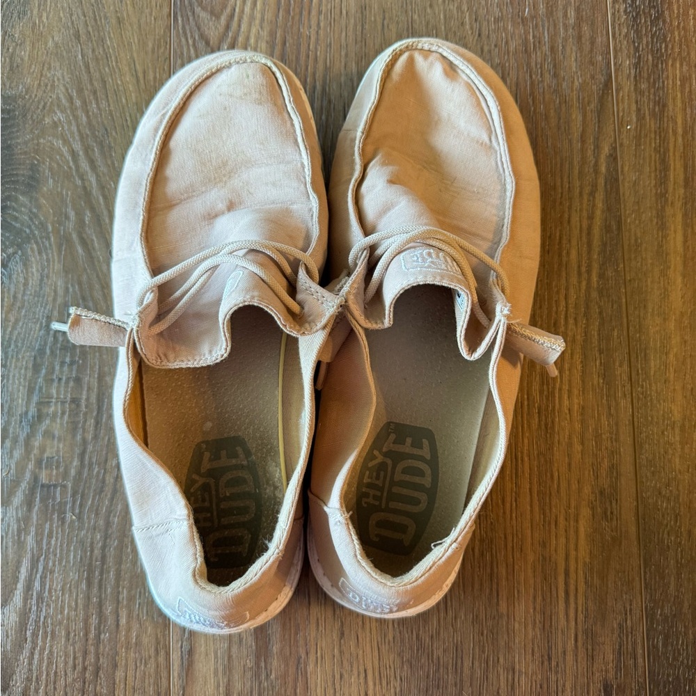 Women’s hey dude Wendy’s- light pink